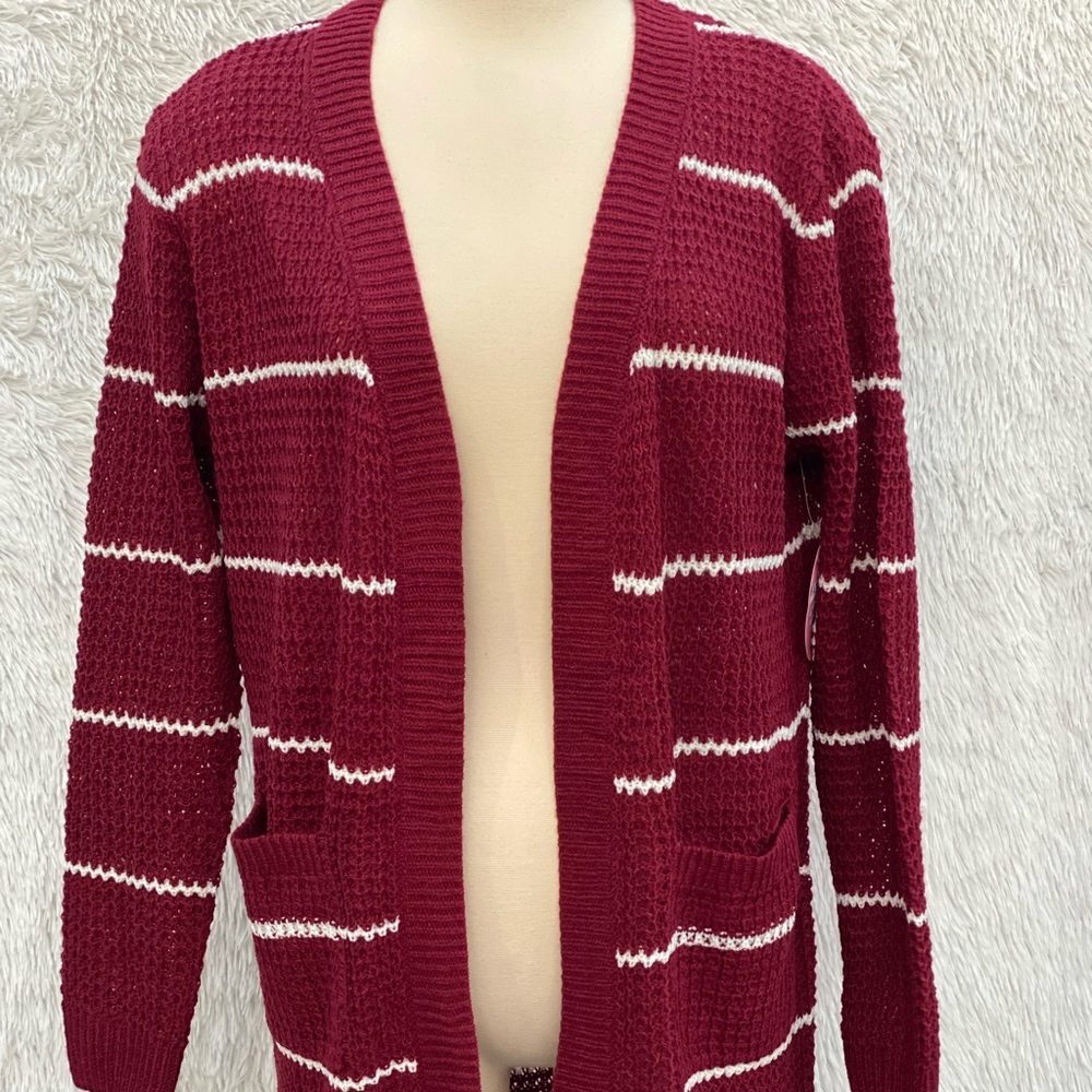 ❤️ New- Emma’s Expressions open Cardigan Size Small 🌺